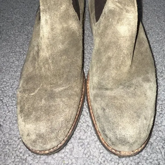 TED BAKER Bronzo Suede CHELSEA BOOTS BOOTIES SHOES Crepe Outsoles -EUC - 10.5