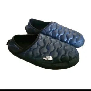 The North Face Men's Navy Blue ThermoBall Slippers 11