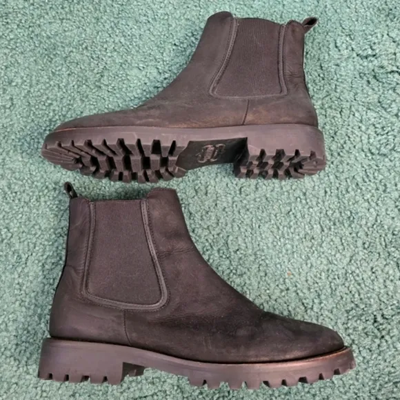 Thursday Boot Company Women's 9.5 Matte Leather Chelsea Boots Slip On Durable