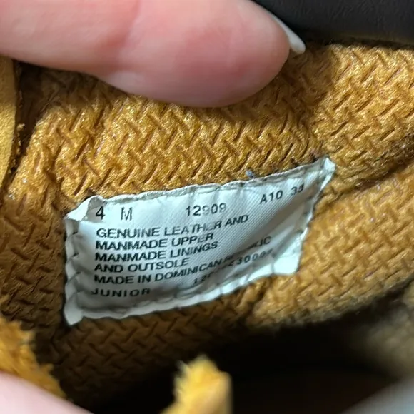 Timberland 12909| Juniors Boots; Size 4M