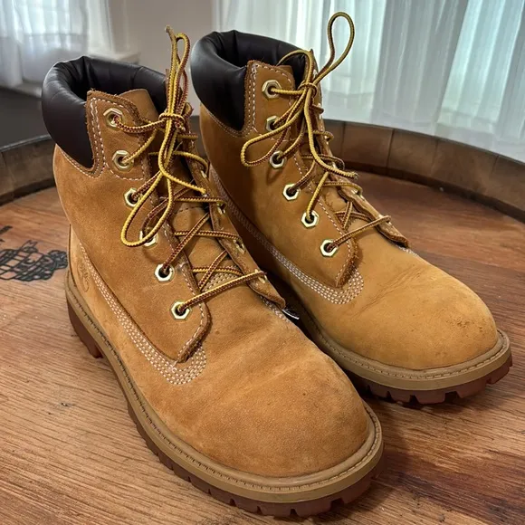 Timberland 12909| Juniors Boots; Size 4M