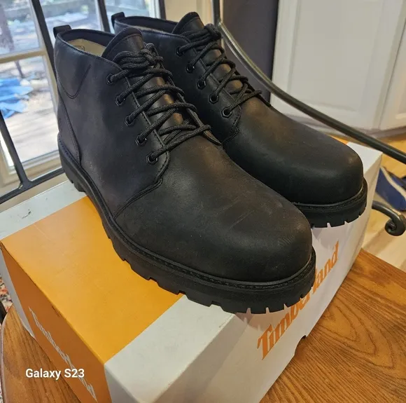 Timberland Black Boots Durable Nubuck Design