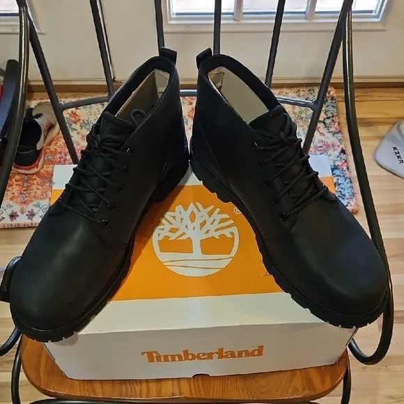 Timberland Black Boots Durable Nubuck Design