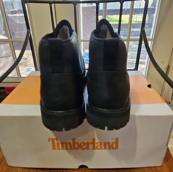 Timberland Black Boots Durable Nubuck Design