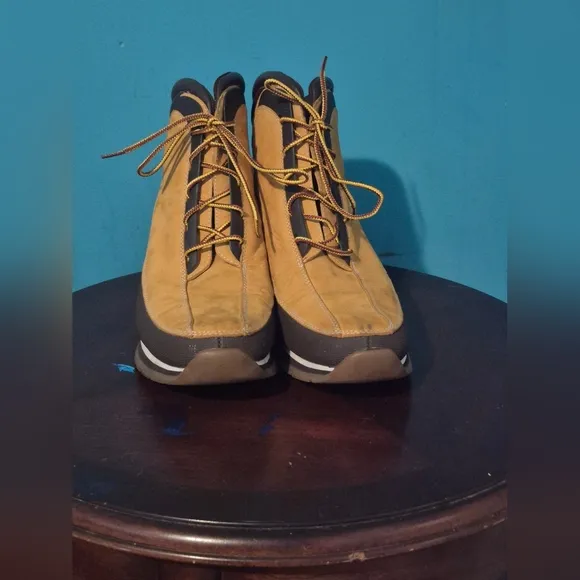 Timberland Men's Tan and Black Boots