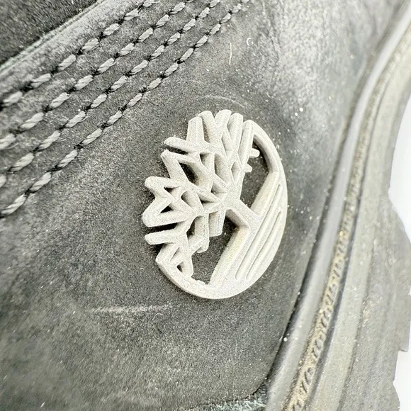 Timberland Premium Womens Velvet Boots Size 7.5 Womens Black