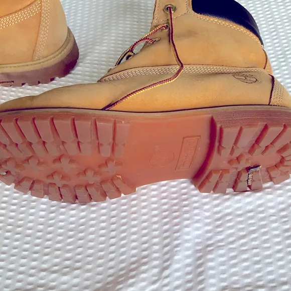 Timberland Tan and Black Boots Nubuck Leather 10