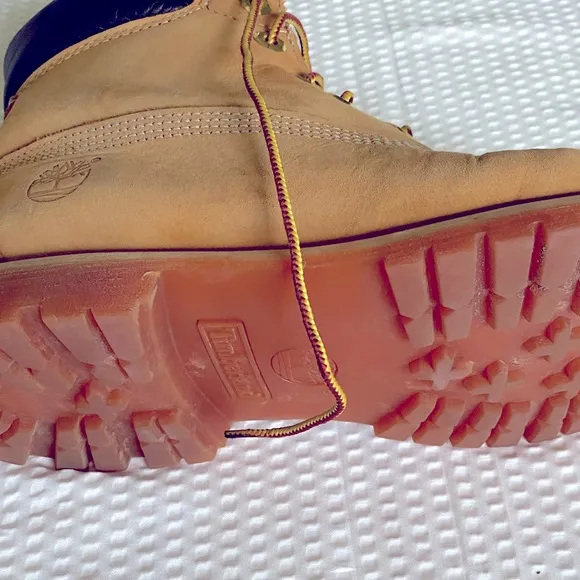 Timberland Tan and Black Boots Nubuck Leather 10