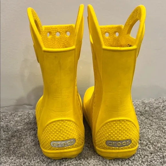 Toddler girls size 9 lot of 4 pair of shoes