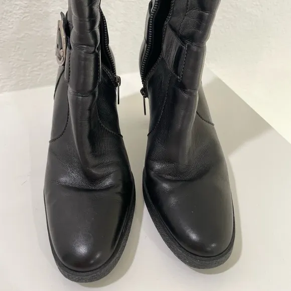 Tod's Black Leather Ankle boots