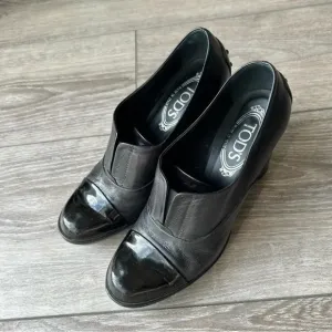 Tod’s Patent Smooth Mixed Leather Studded Block Heel Ankle Boots Made in Italy