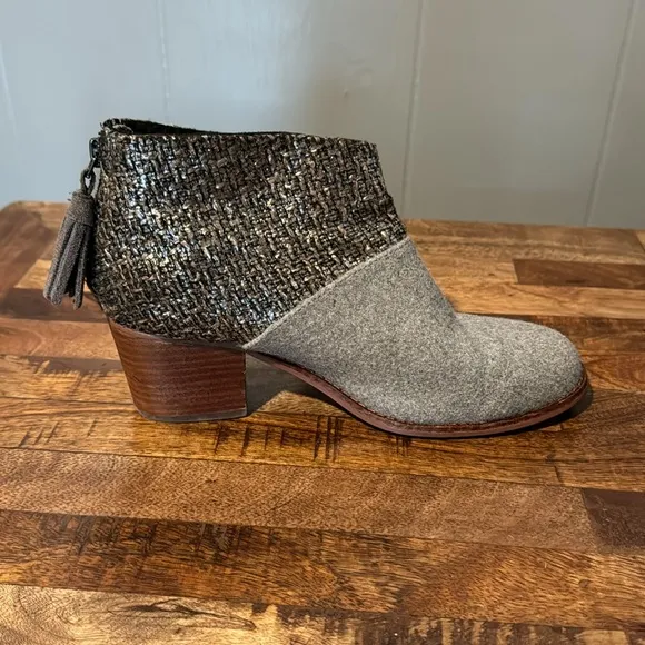 TOMS Ankle Booties, Gray, Silver, Cloth, Heel, Boho, Size 7