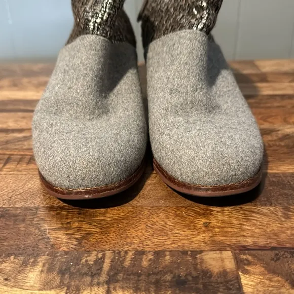TOMS Ankle Booties, Gray, Silver, Cloth, Heel, Boho, Size 7