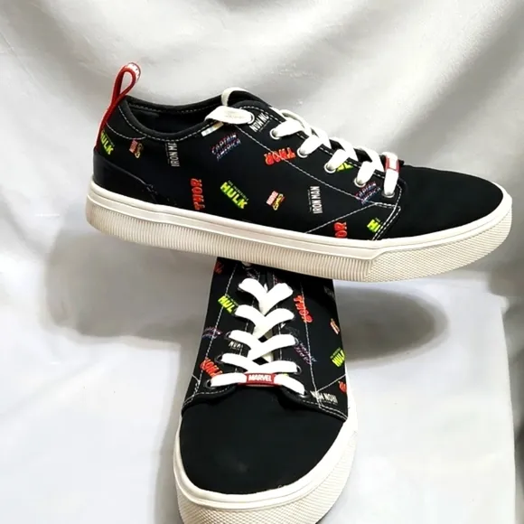 TOMS Marvel Superheros Multicolored sneakers (mens size 10.5)