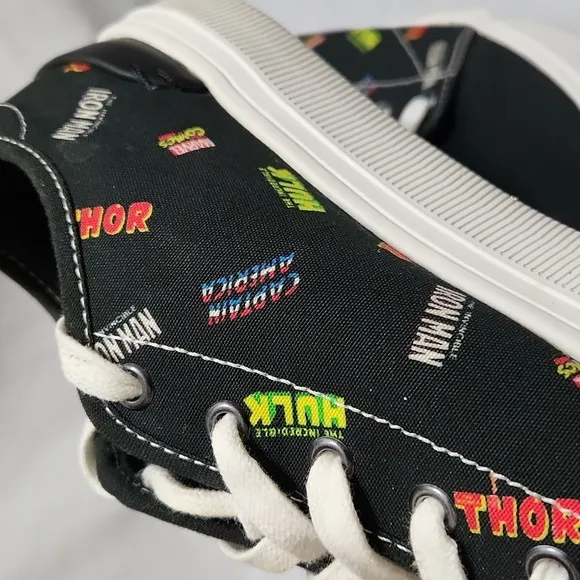 TOMS Marvel Superheros Multicolored sneakers (mens size 10.5)