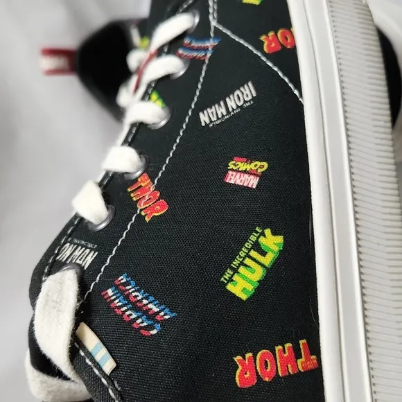 TOMS Marvel Superheros Multicolored sneakers (mens size 10.5)