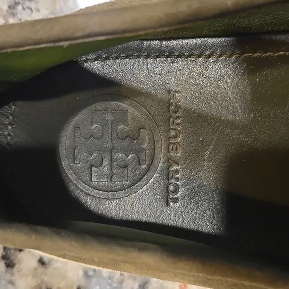 TORY BURCH JESSIE OLIVE GREEN SUEDE SLIP- ON SNEAKER. SIZE 8.5.