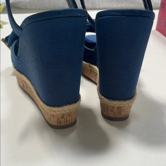 Tory Burch Navy Blue Bow wedge Sandals size 8