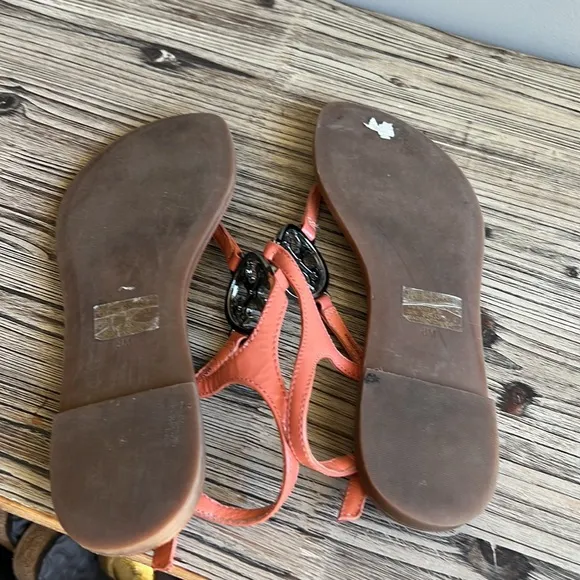 Tory Burch Sandals Womens size 8 Jeweled coral orange Patent Leather Shoes