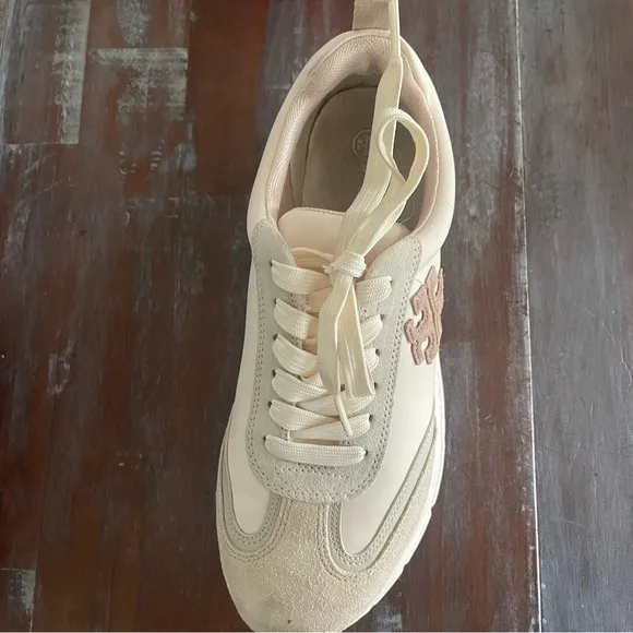Tory Burch Sneakers/ Cream and Tan Sneakers