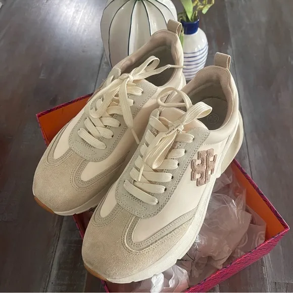 Tory Burch Sneakers/ Cream and Tan Sneakers