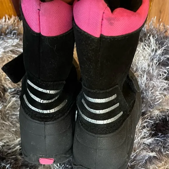 Totes Jaclyn slip on girls winter boots