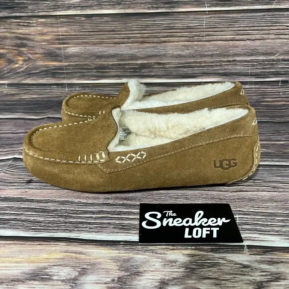 Ugg Ansley Suede Women's Moccasin Slippers Loafers‎ Chestnut Comfort Shoes