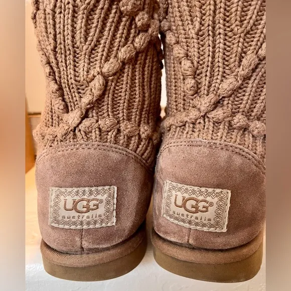 UGG ARGYLE KNIT SWEATER STYLE PULL ON BOOTS