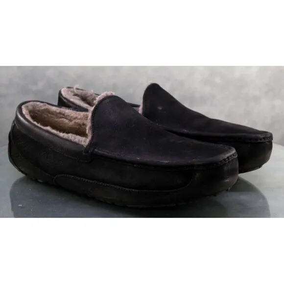 UGG Ascot $120 Men's Slippers Shoes Size 13 Matte Leather Black 1103889