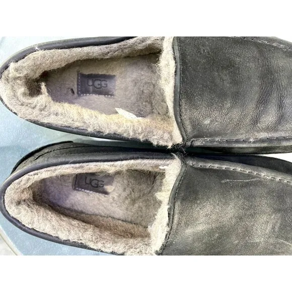 UGG Ascot $120 Men's Slippers Shoes Size 13 Matte Leather Black 1103889