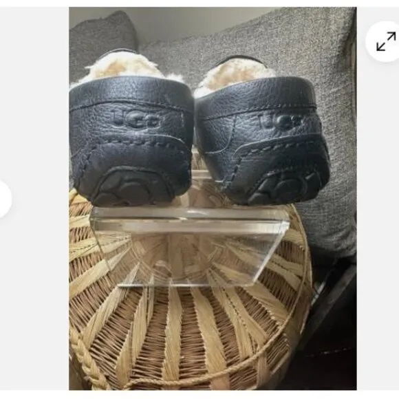 UGG Ascot Leather Slippers Shoes Men's Size 11 Black House Fur Comfy