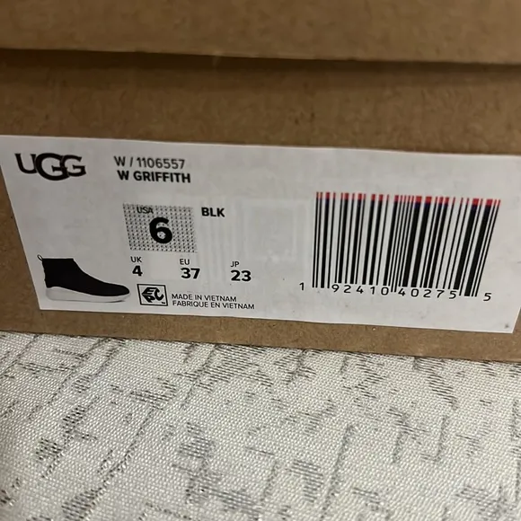 UGG Australia Griffith Black Wool Slip On Sneakers