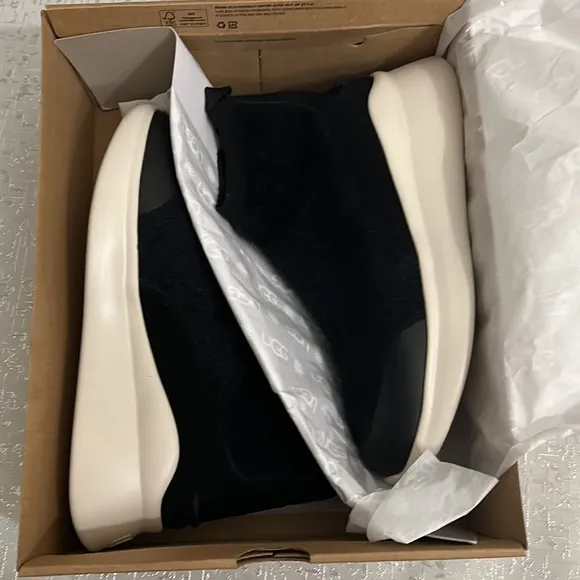 UGG Australia Griffith Black Wool Slip On Sneakers
