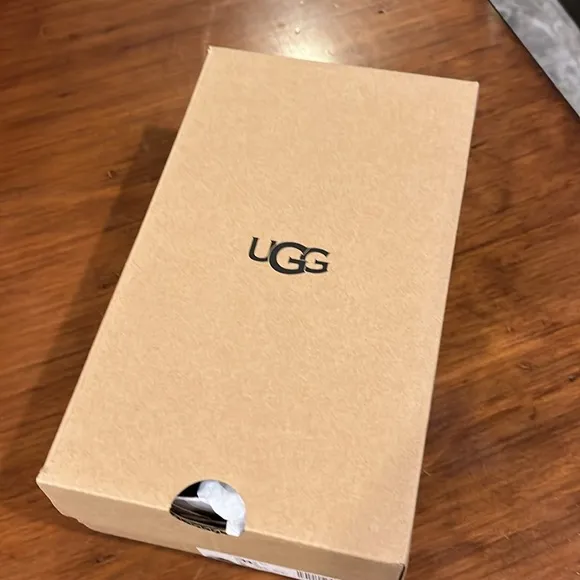 Ugg Australia T Fluff Yeah slides sandals shoes new Toddlers Boys Girls Size 11