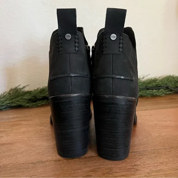 UGG Australia Womens Pixley Black Ankle Boots Bootie Stacked Size 10 1095057