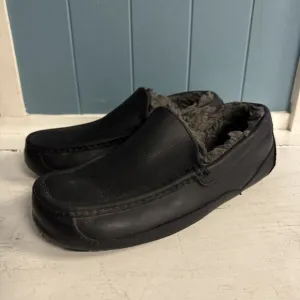 UGG Black ASCOT CHINA TEA LEATHER/ SHEEPWOOL SLIPPERS, Men's US 9 EEE *read