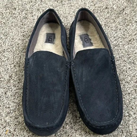 Ugg black suede leather loafer slippers shoes size 10