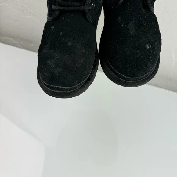 Ugg‎ Boots Neumel ll Solid Black Booties Ankle Lace Up Leather Suede Lined