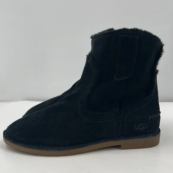 Ugg Catica Black Suede Leather Ankle Boots Western Booties Shearling Casual 6