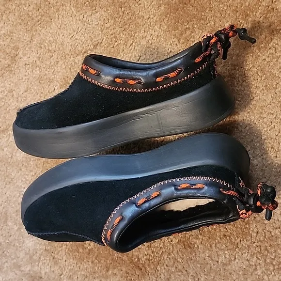 UGG Classic Boom Slip-on Sneakers