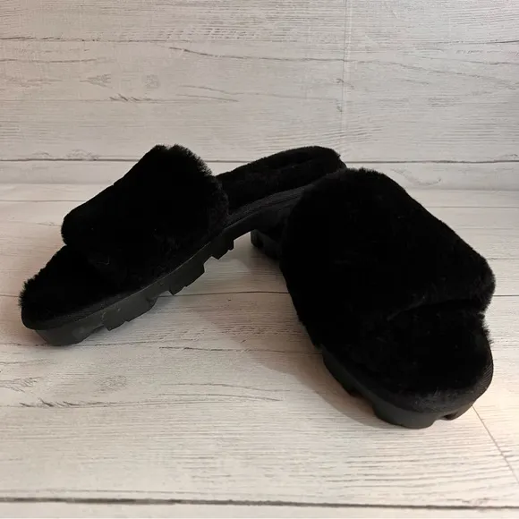 UGG Cozette Slide Womens Black Sheepskin Slippers 9 Indoor Outdoor Comfort NEW!