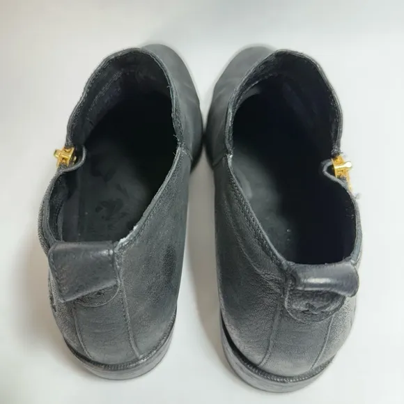 UGG Glee Black Leather Low Ankle Boots 7.5