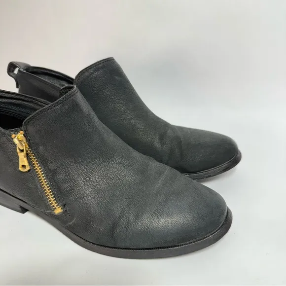 UGG Glee Black Leather Low Ankle Boots 7.5