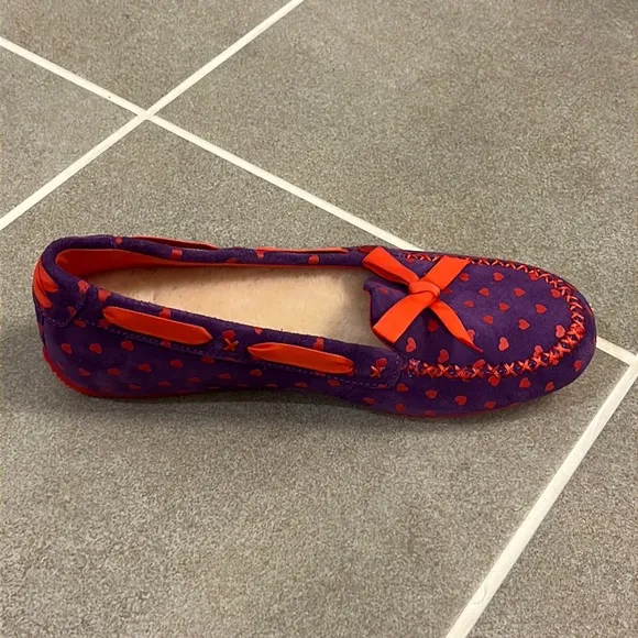 Ugg I heart love uggs slippers shoes Purple Hearts new women’s