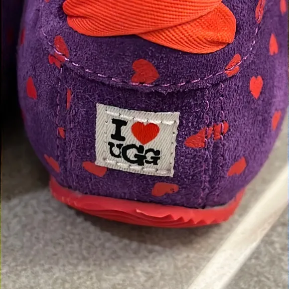 Ugg I heart love uggs slippers shoes Purple Hearts new women’s