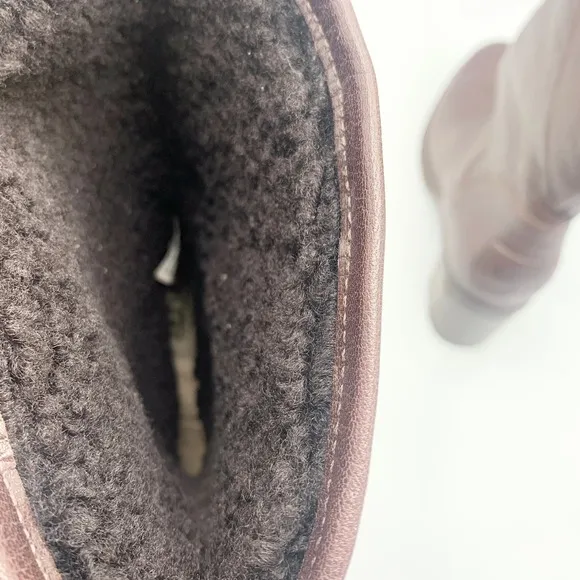 Ugg Jessia Stout Boots