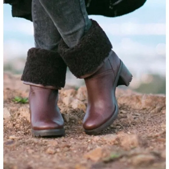 Ugg Jessia Stout Boots