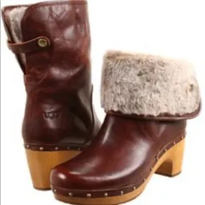 UGG Lynnea II Sheepskin Studded Clog Boots, Size 7M, Chestnut