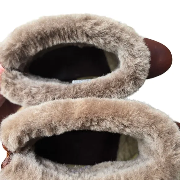 UGG Lynnea II Sheepskin Studded Clog Boots, Size 7M, Chestnut