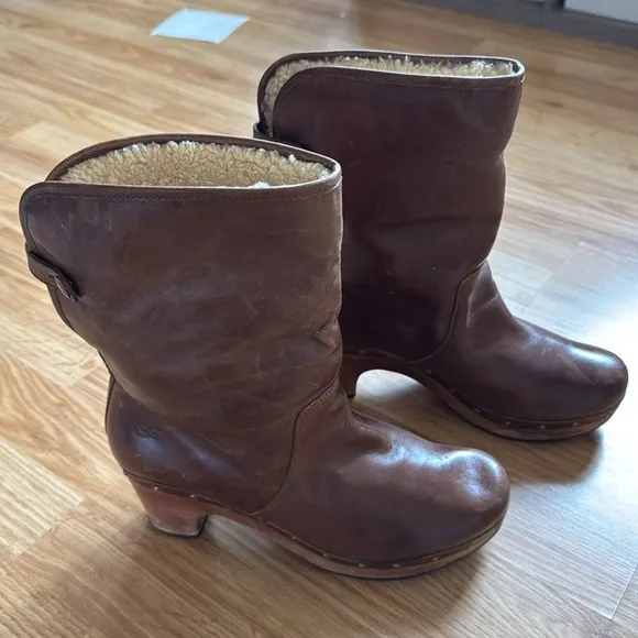 UGG Lynnea Leather Boot - size 9